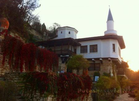 Дворец «Тихое гнездо» в Болгарии