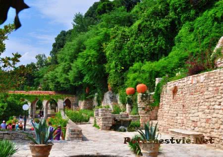 Дворец «Тихое гнездо» в Болгарии