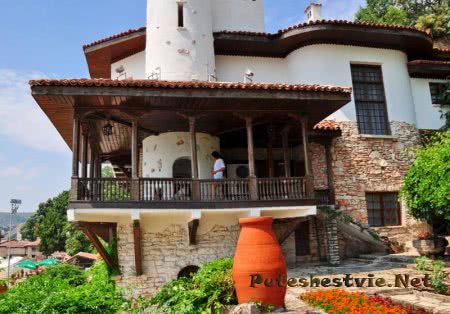 Дворец «Тихое гнездо» в Болгарии