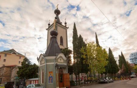 Церковь во имя всех Крымский святых и Федора Стратилата