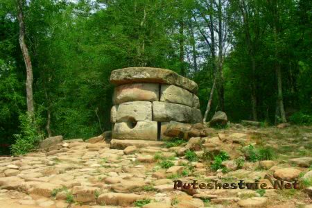 Дольмены Дивноморского Дольмены Дивноморского