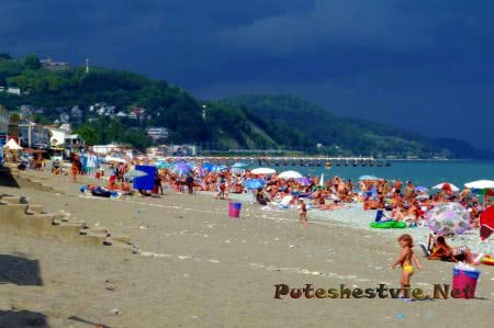 Пляжи в поселке Лоо