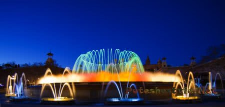 Фонтан Монжуик в Барселоне