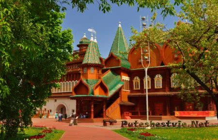 Коломенский дворец в Москве