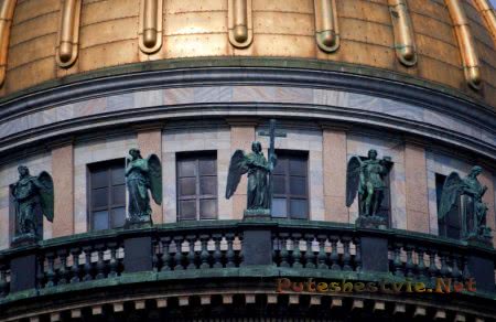 Исаакиевский собор в Петербурге