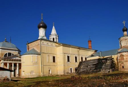 Введенская церковь Борисоглебского монастыря Введенская церковь Борисоглебского монастыря