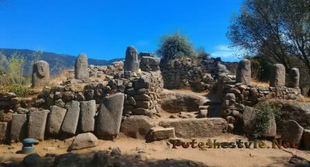 Доисторический парк Filitosa Доисторический парк Filitosa