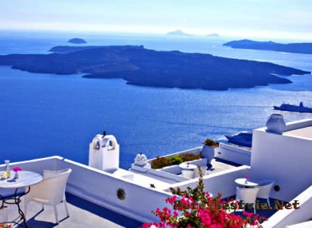 Отдых на острове Санторини в Греции