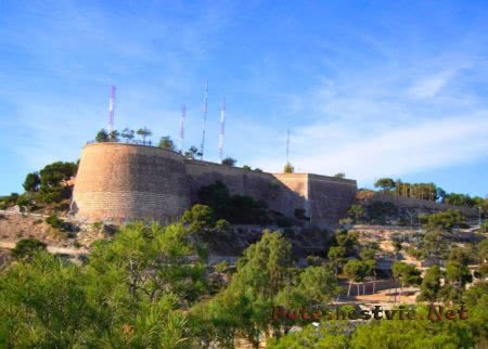 Замок Сан-Фернандо