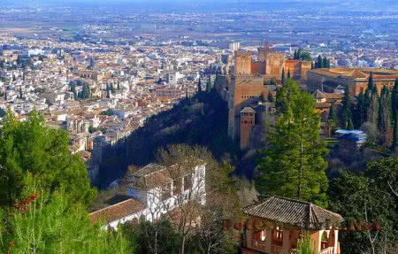 Город Гранада в Испании Город Гранада в Испании