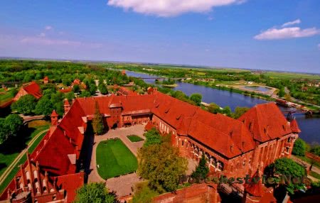 Замок Мальборк в Польше