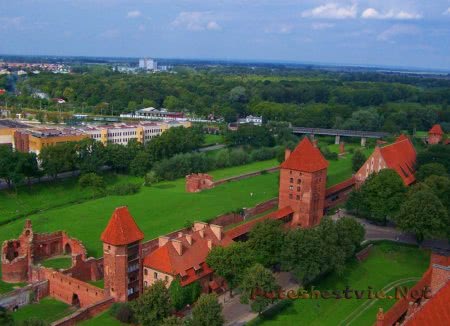 Замок Мальборк в Польше