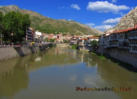 Город Амасья (Amasya) в Турции