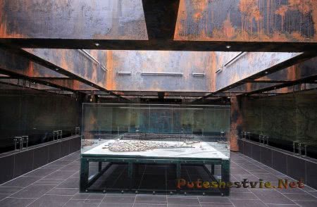 Краеведческий музей в катакомбах Кракова Краеведческий музей в катакомбах Кракова