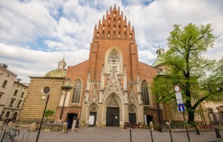 Базилика Святой Троицы Базилика Святой Троицы