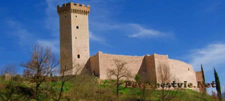 Крепость Ла Рокка (castello La Rocca)