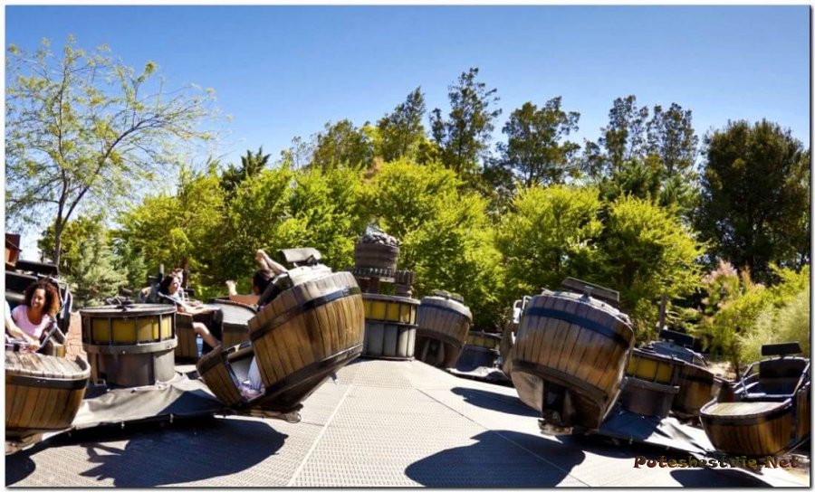 Аттракцион «Crazy Barrels»