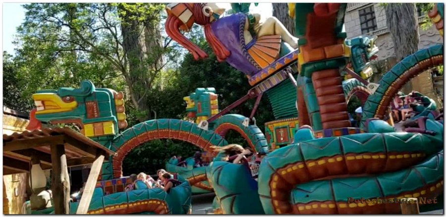 Аттракцион «Serpiente Emplumada»