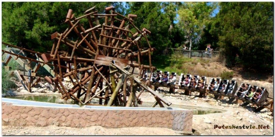 Аттракцион «El Diablo – Tren De La Mina»