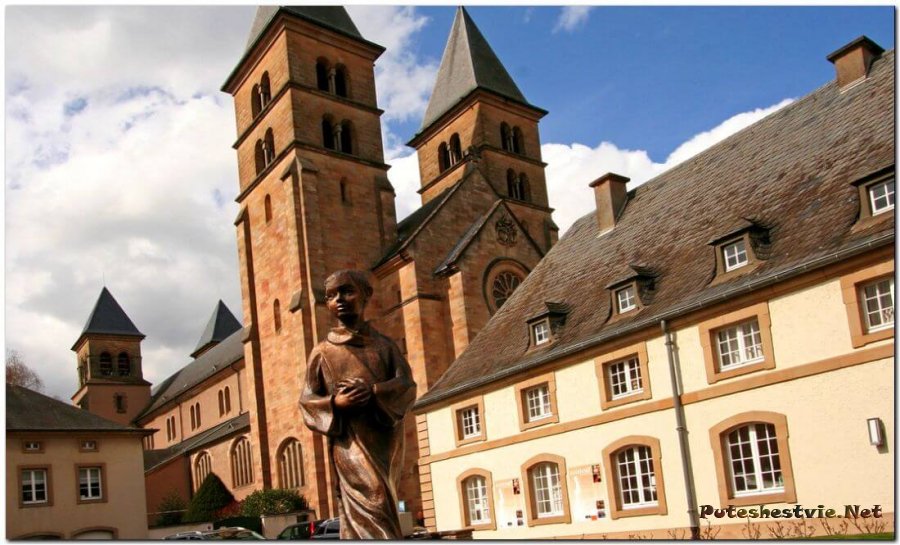 Бенедиктинское аббатство Эхтернаха