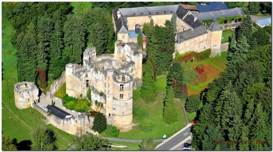 Замок Бофор