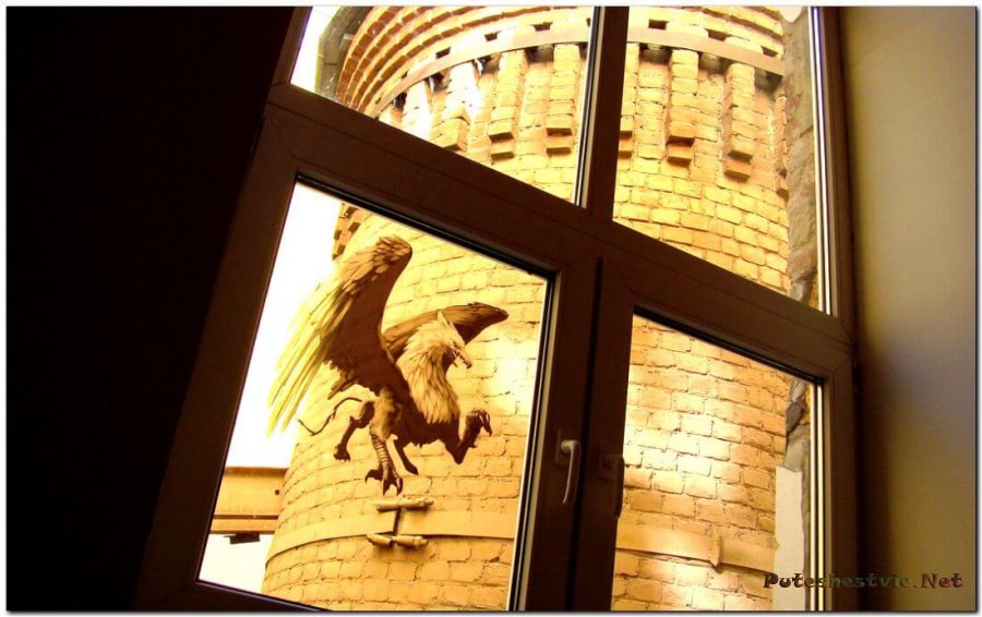 Башня Грифонов Башня Грифонов