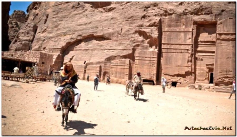 Древний город Петра в Иордании