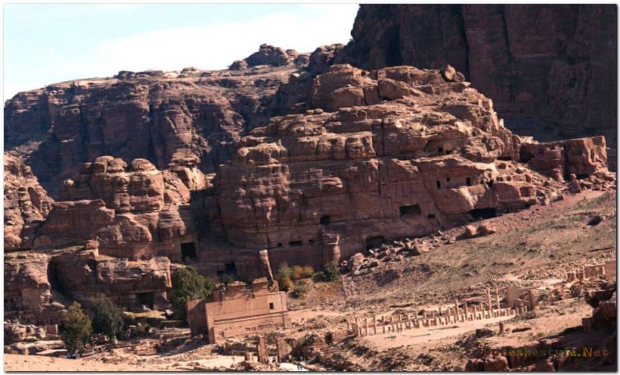 Древний город Петра в Иордании