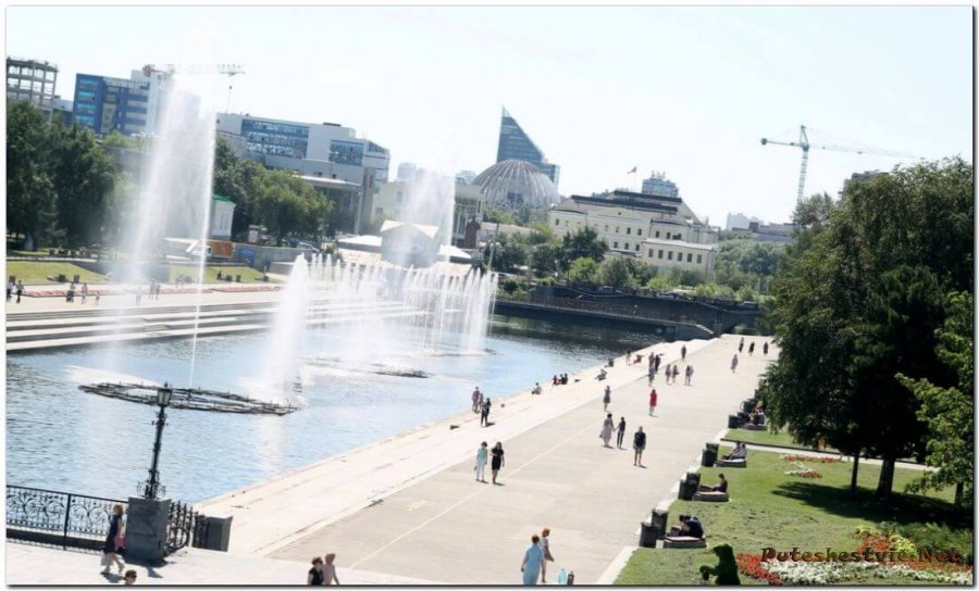 Исторический сквер