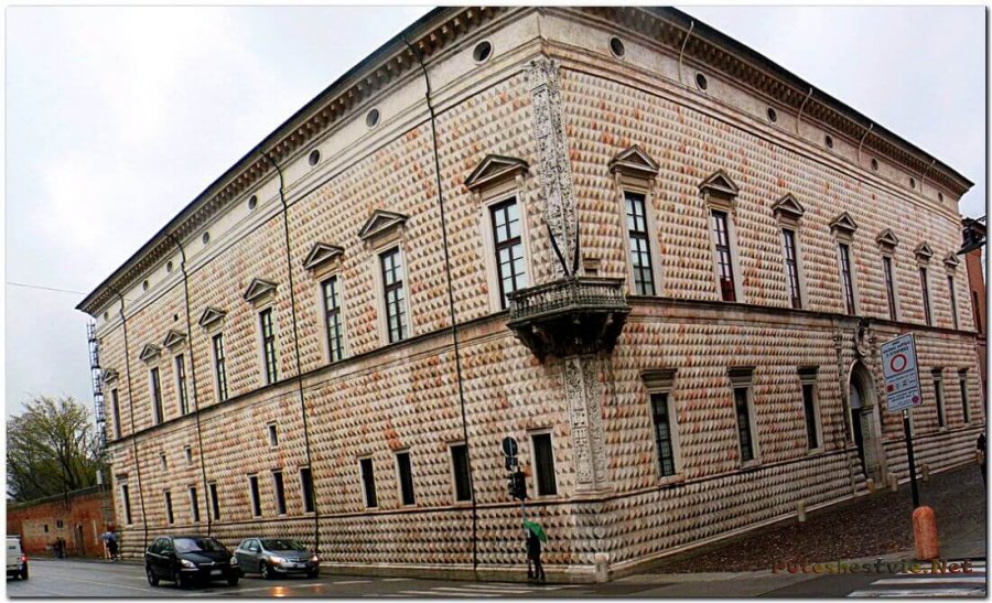 Алмазный дворец (Palazzo dei Diamanti) Алмазный дворец (Palazzo dei Diamanti)