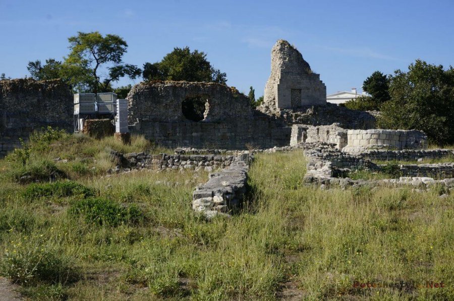 Развалины древнего Херсонеса