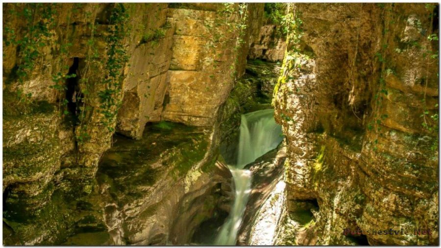 Агурские водопады в Сочи Агурские водопады в Сочи