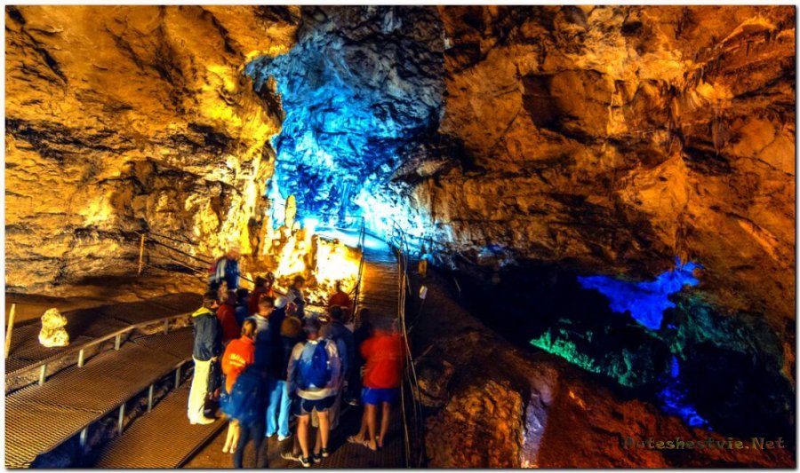Азишская пещера в Адыгее