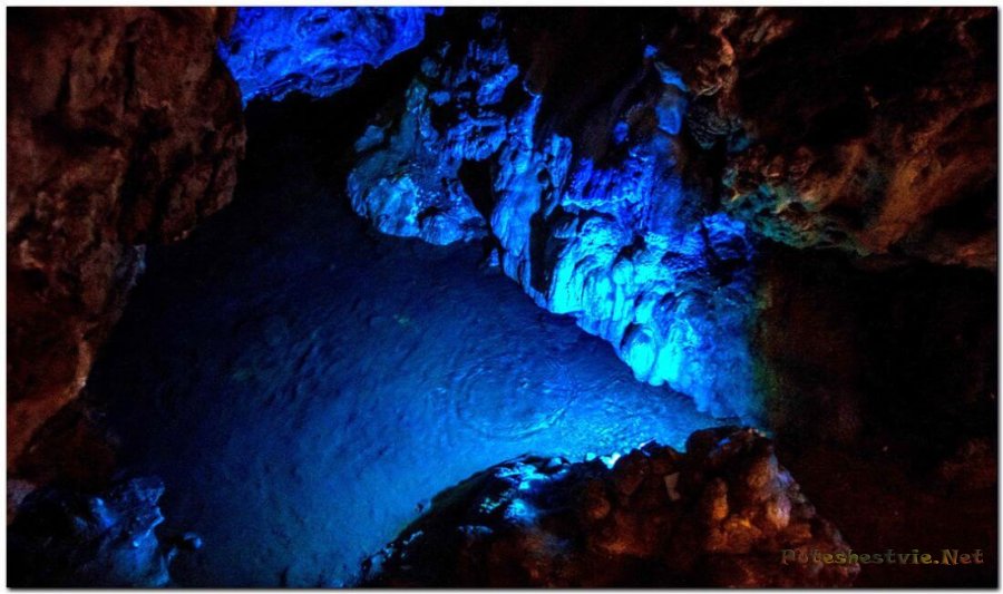 Азишская пещера в Адыгее