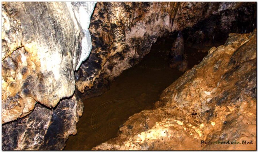 Азишская пещера в Адыгее
