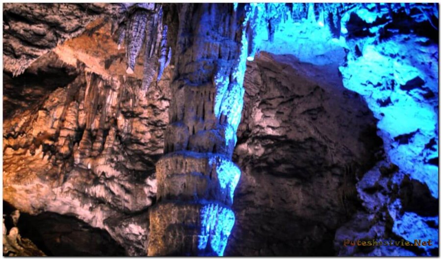 Азишская пещера в Адыгее