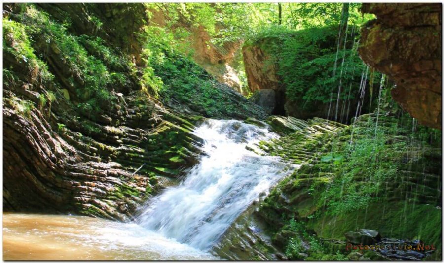 Водопад Руфабго в Адыгее