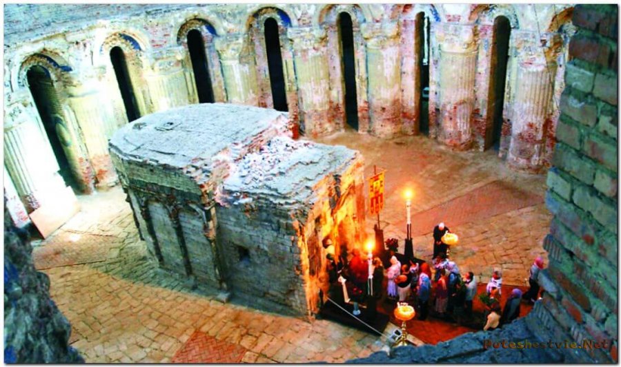 Кувуклия Кувуклия