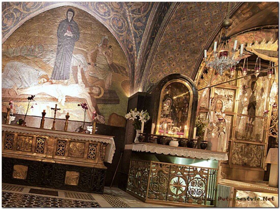 Алтарь гвоздей Алтарь гвоздей