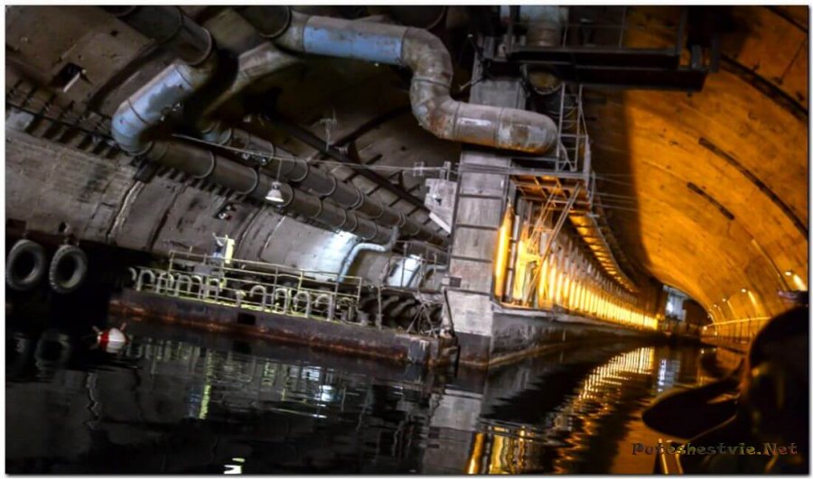 Музей подводных лодок в Балаклаве Музей подводных лодок в Балаклаве