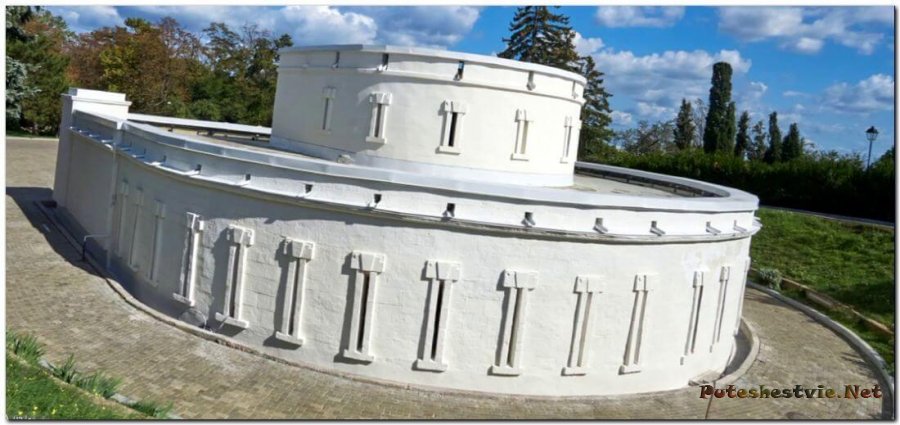 Малахов курган в Крыму