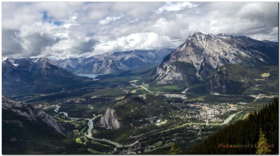 Долина безголовых в Канаде Долина безголовых в Канаде