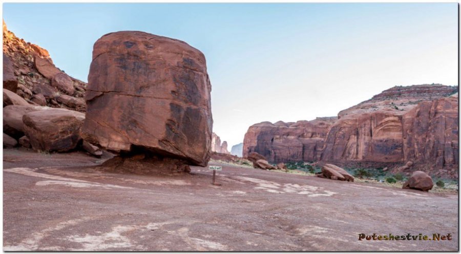 Долина Монументов в США