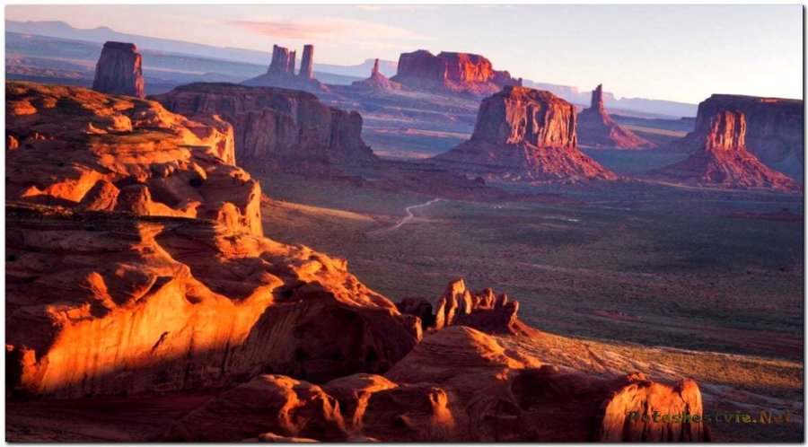 Долина Монументов в США