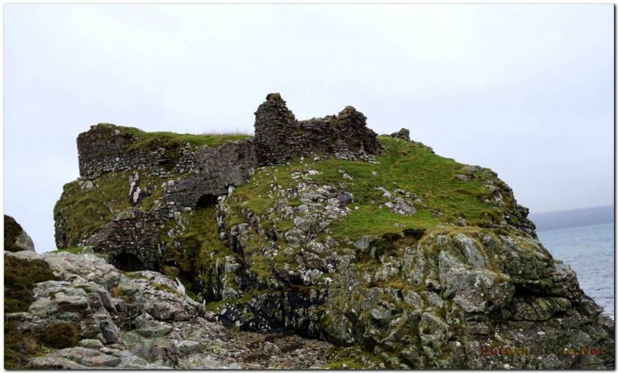 Замок Данскейт (Dunscaith Castle)