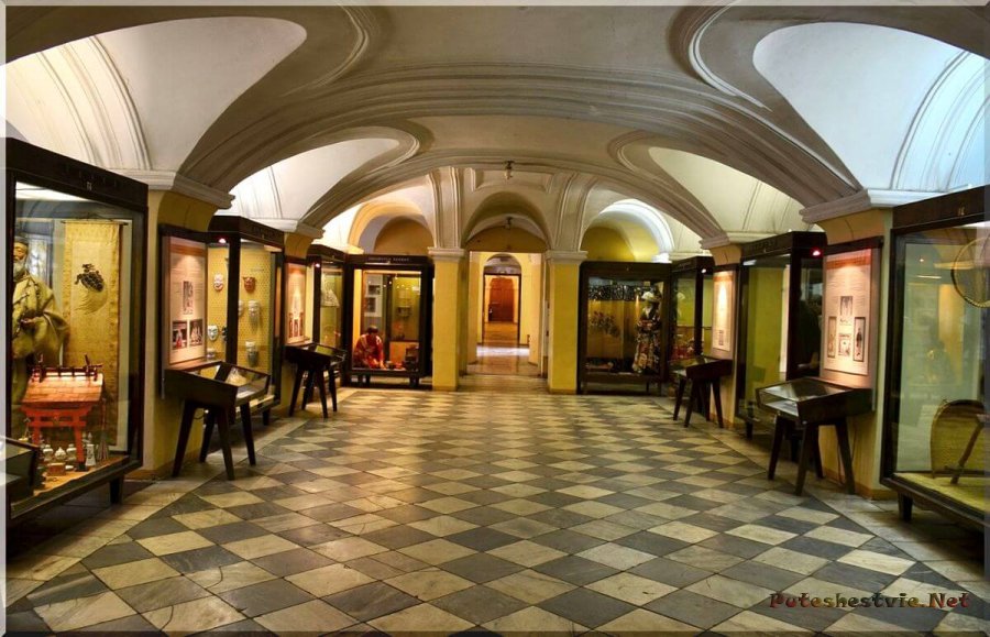 Музей Кунсткамера в Санкт-Петербурге Музей Кунсткамера в Санкт-Петербурге